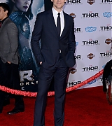 2013-11-04-Thor-The-Dark-World-Los-Angeles-Premiere-118.jpg