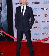 2013-11-04-Thor-The-Dark-World-Los-Angeles-Premiere-234.jpg