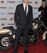 2013-11-04-Thor-The-Dark-World-Los-Angeles-Premiere-244.jpg