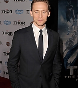 2013-11-04-Thor-The-Dark-World-Los-Angeles-Premiere-270.jpg
