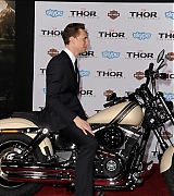 2013-11-04-Thor-The-Dark-World-Los-Angeles-Premiere-274.jpg