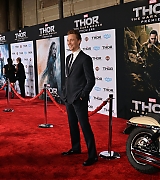 2013-11-04-Thor-The-Dark-World-Los-Angeles-Premiere-310.jpg