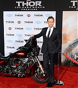 2013-11-04-Thor-The-Dark-World-Los-Angeles-Premiere-324.jpg
