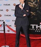 2013-11-04-Thor-The-Dark-World-Los-Angeles-Premiere-374.jpg