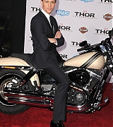 2013-11-04-Thor-The-Dark-World-Los-Angeles-Premiere-418.jpg