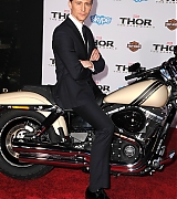 2013-11-04-Thor-The-Dark-World-Los-Angeles-Premiere-419.jpg