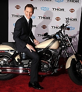 2013-11-04-Thor-The-Dark-World-Los-Angeles-Premiere-422.jpg
