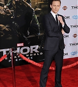 2013-11-04-Thor-The-Dark-World-Los-Angeles-Premiere-471.jpg