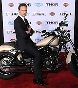 2013-11-04-Thor-The-Dark-World-Los-Angeles-Premiere-479.jpg