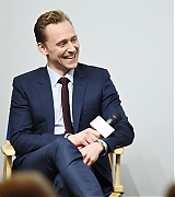 2016-03-28-BAFTA-New-York-Hosts-a-Conversation-with-Tom-Hiddleston-006.jpg