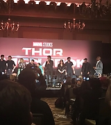2017-10-11-Thor-Ragnarok-Press-Conference-011.jpg