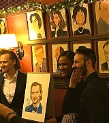 2019-12-05-Tom-Hiddleston-Joins-Sardis-Wall-of-Caricatures-005.jpg