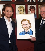 2019-12-05-Tom-Hiddleston-Joins-Sardis-Wall-of-Caricatures-016.jpg