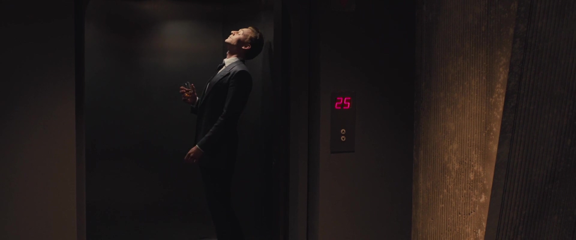 High-Rise-0280.jpg High-Rise-0280.jpg