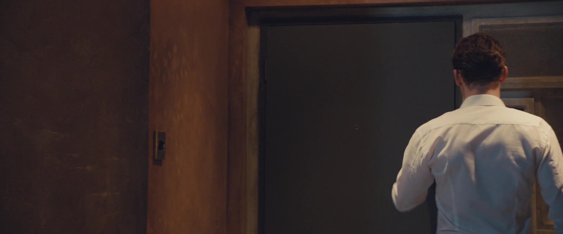 High-Rise-0347.jpg High-Rise-0347.jpg