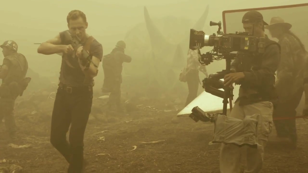 Kong-Skull-Island-Extras-B-Roll-071.jpg Kong-Skull-Island-Extras-B-Roll-071.jpg