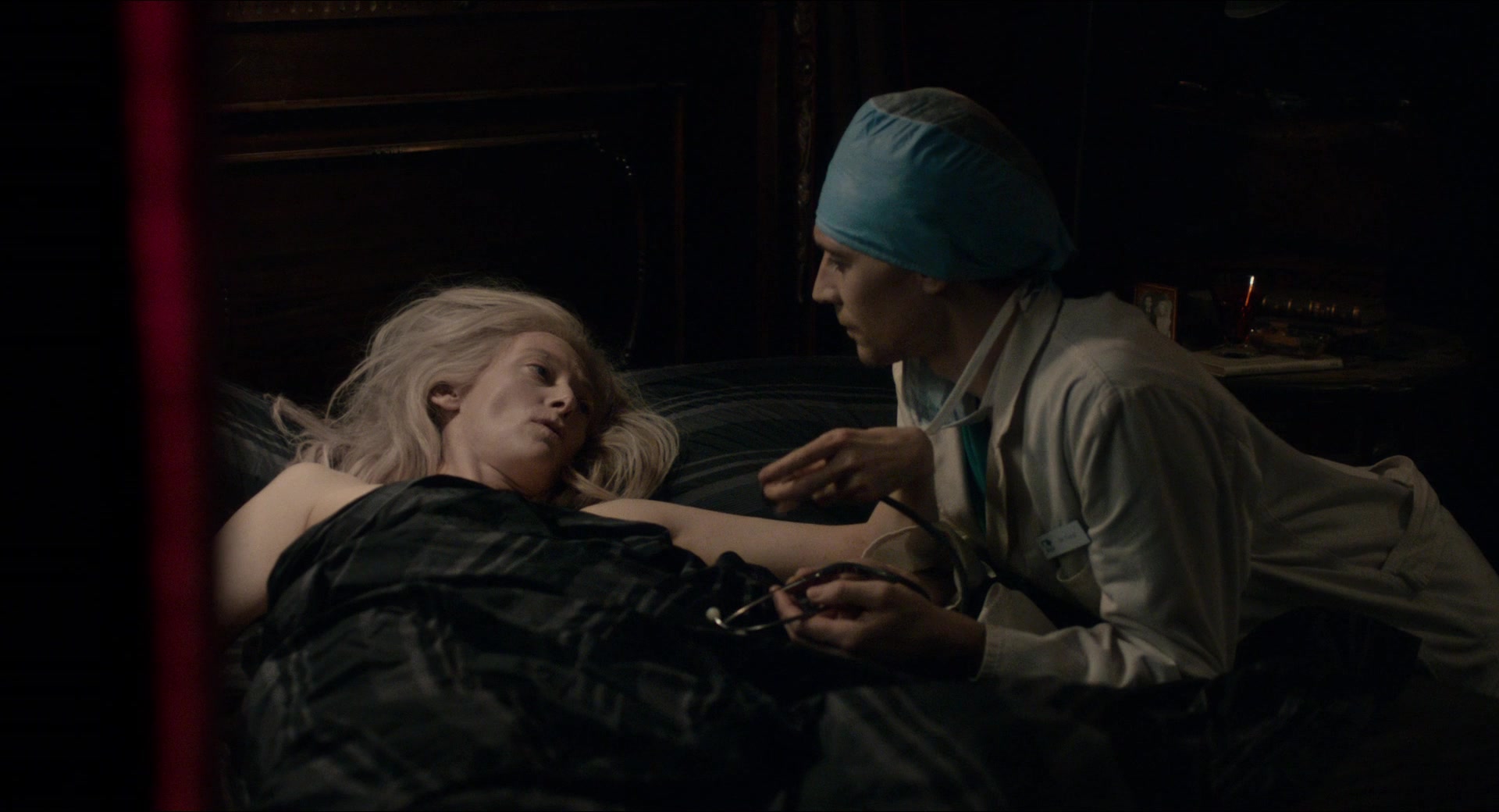 Only-Lovers-Left-Alive-1055.jpg Only-Lovers-Left-Alive-1055.jpg
