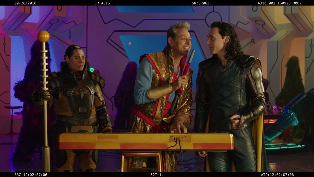 Thor-Ragnarok-Extras-Gag-Reel-116.jpg