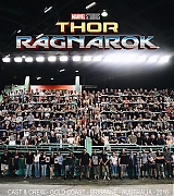 Thor-Ragnorok-Group-Shot-001.jpg