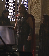 Thor-The-Dark-World-Extras-A-Brothers-Journey-090.jpg