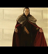 Thor-The-Dark-World-Extras-Loki-as-King-003.jpg