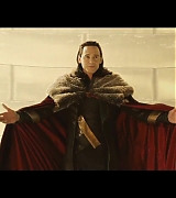 Thor-The-Dark-World-Extras-Loki-as-King-006.jpg