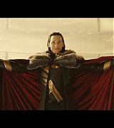 Thor-The-Dark-World-Extras-Loki-as-King-010.jpg