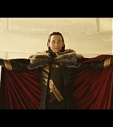 Thor-The-Dark-World-Extras-Loki-as-King-011.jpg
