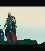Thor-The-Dark-World-Extras-Gag-Reel-034.jpg