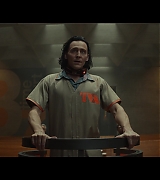 Loki-1x01-0501.jpg