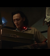 Loki-1x01-1216.jpg