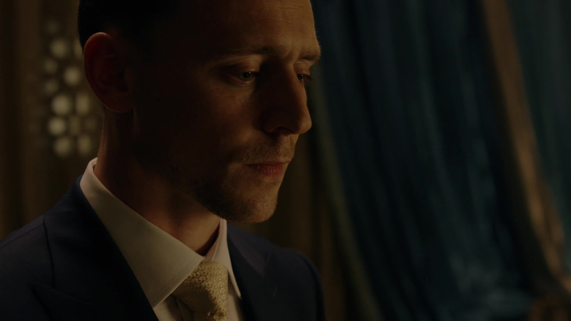 The-Night-Manager-1x01-0626.jpg The-Night-Manager-1x01-0626.jpg