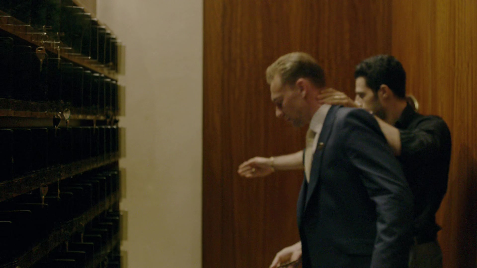 The-Night-Manager-1x01-0735.jpg The-Night-Manager-1x01-0735.jpg