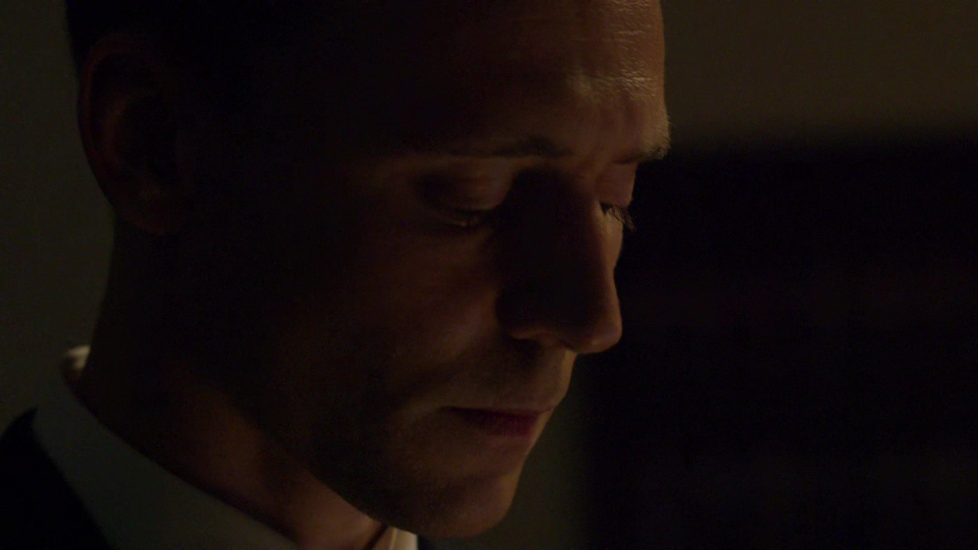 The-Night-Manager-1x01-1359.jpg