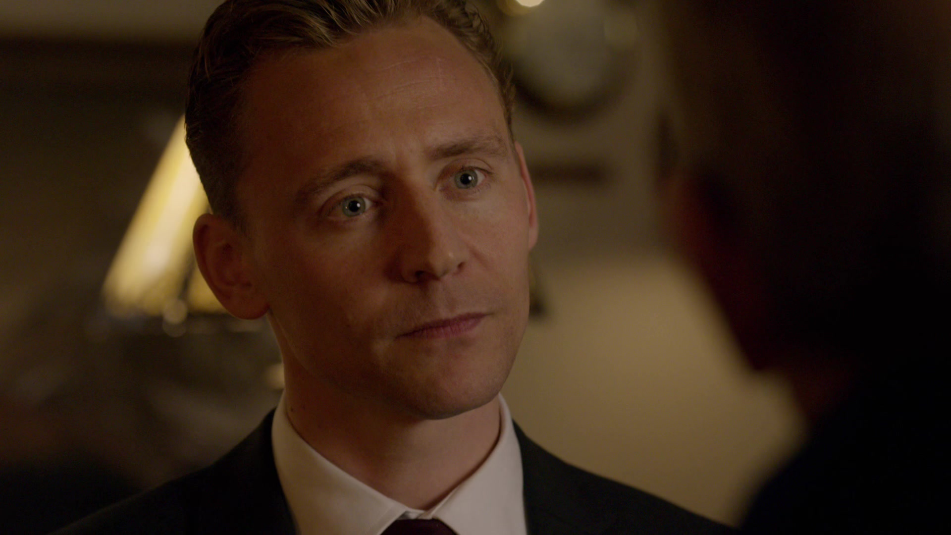 The-Night-Manager-1x01-1419.jpg The-Night-Manager-1x01-1419.jpg