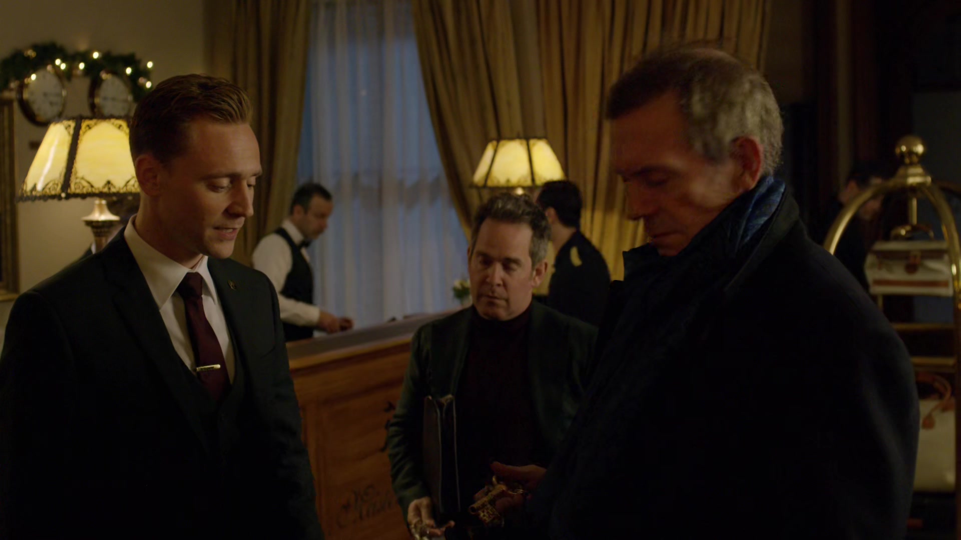 The-Night-Manager-1x01-1428.jpg The-Night-Manager-1x01-1428.jpg