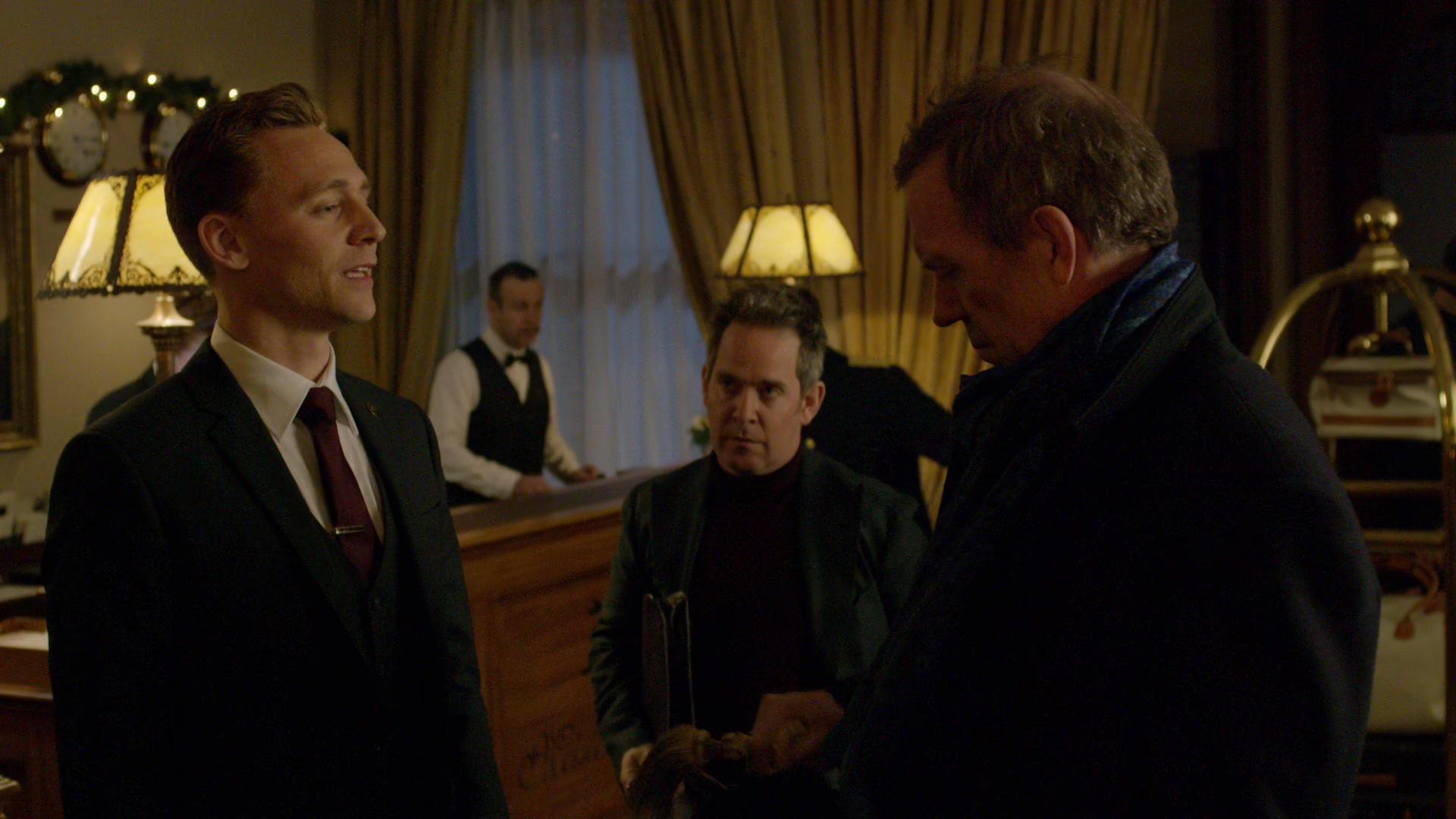 The-Night-Manager-1x01-1430.jpg