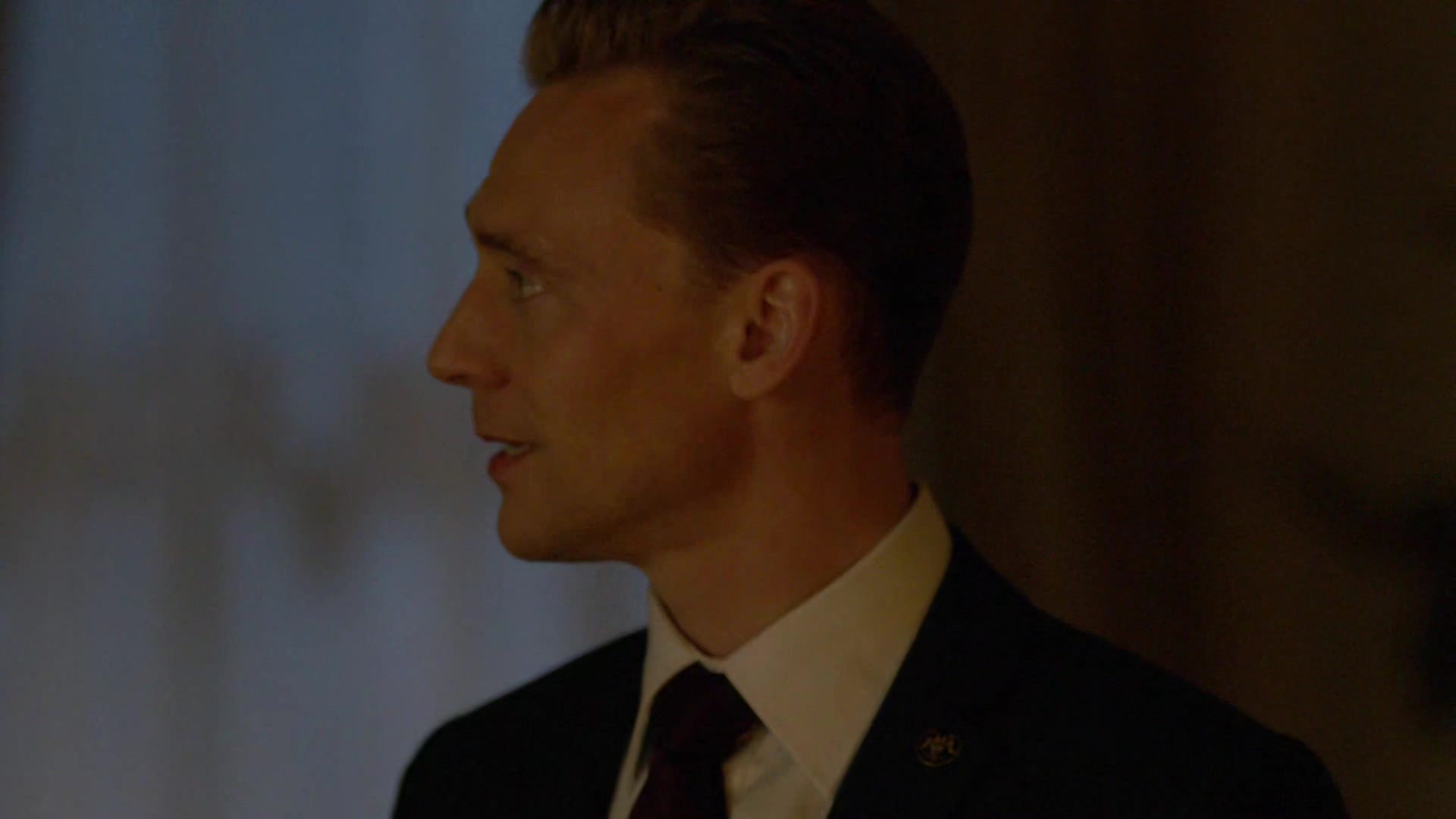 The-Night-Manager-1x01-1617.jpg The-Night-Manager-1x01-1617.jpg