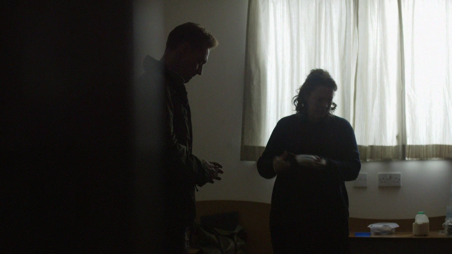 The-Night-Manager-1x02-0224.jpg