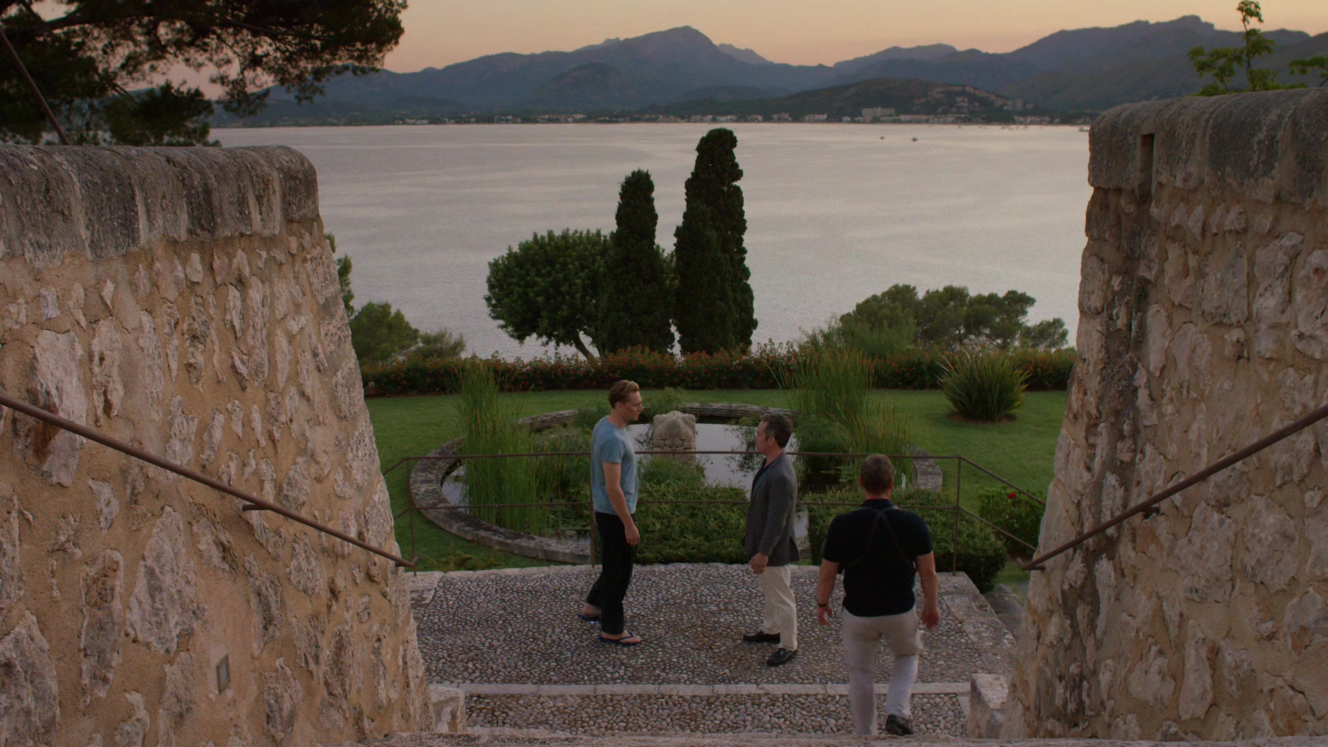 The-Night-Manager-1x03-0301.jpg The-Night-Manager-1x03-0301.jpg