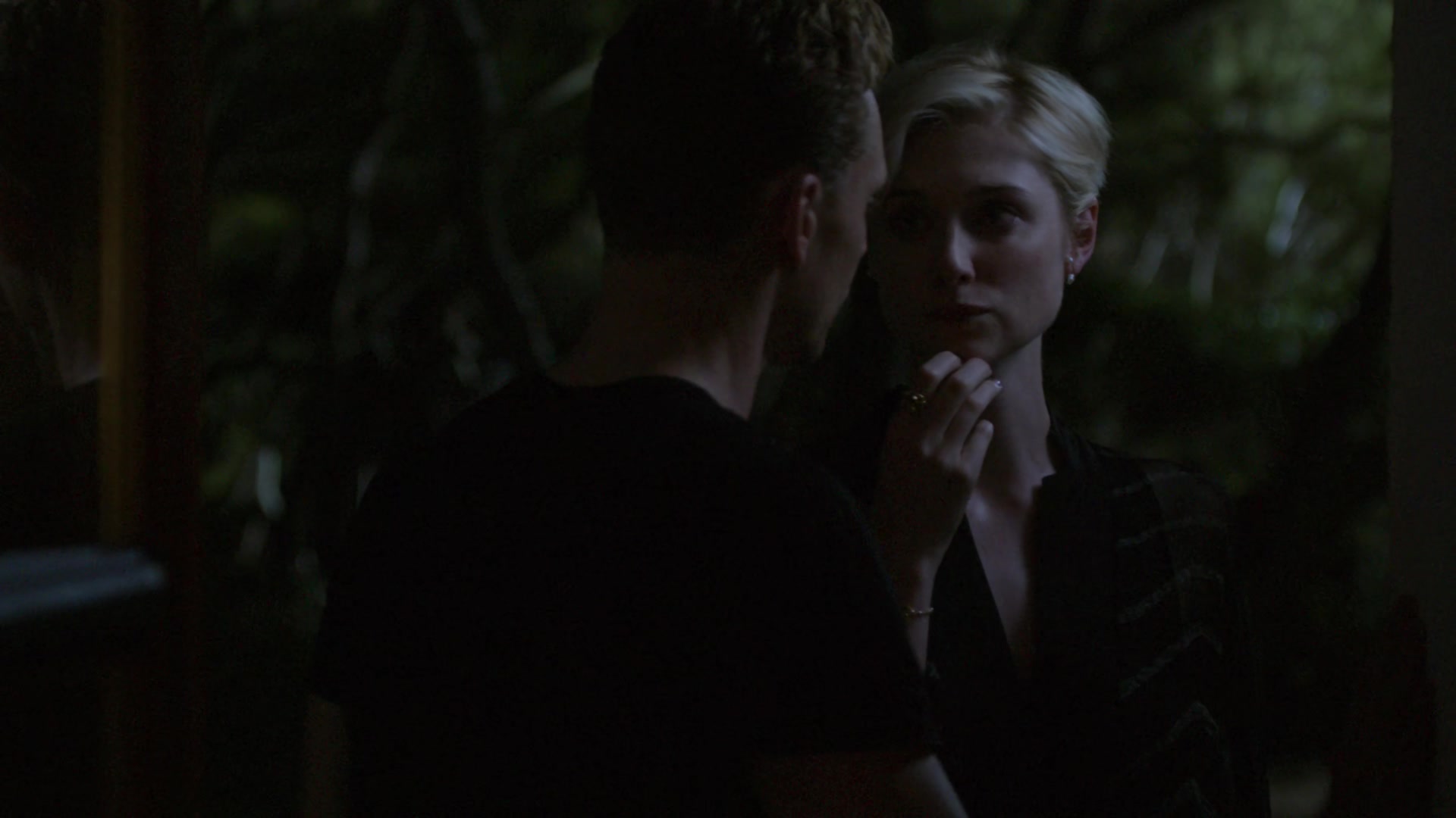 The-Night-Manager-1x04-0267.jpg