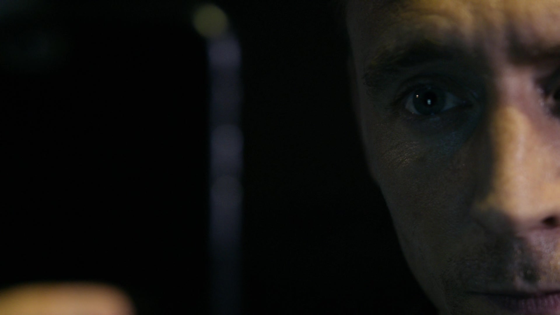 The-Night-Manager-1x04-0917.jpg