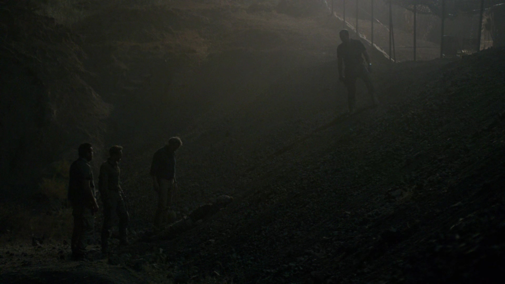 The-Night-Manager-1x05-0689.jpg