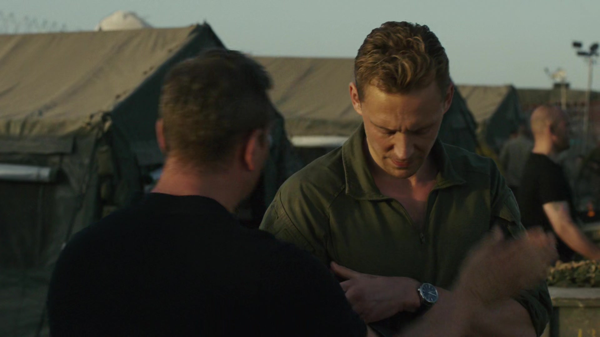 The-Night-Manager-1x05-0802.jpg