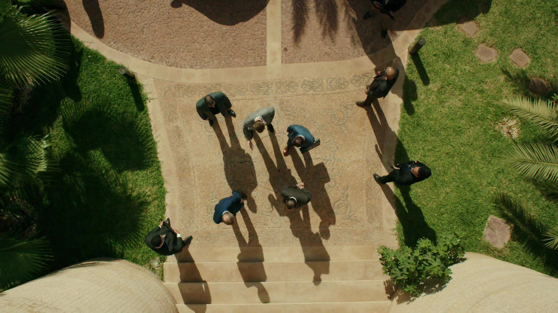 The-Night-Manager-1x06-0124.jpg The-Night-Manager-1x06-0124.jpg
