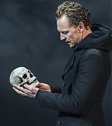 Hamlet-On-Stage-004.jpg